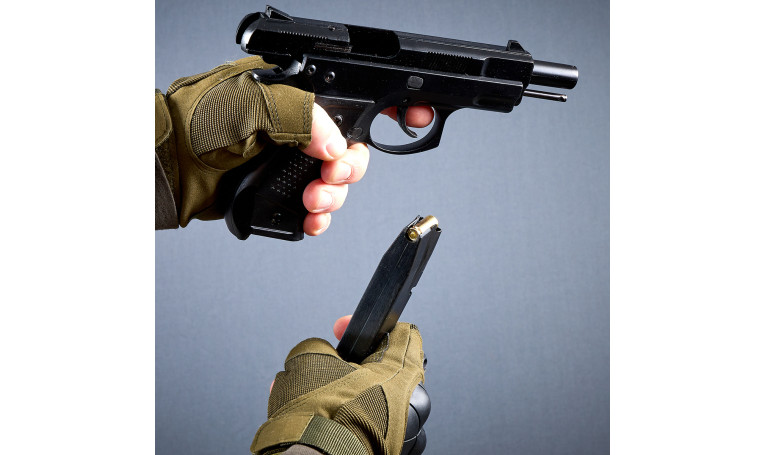 Стартовий пістолет Blow c 75 з додатковим магазином Стартовий пістолет Blow c 75 з додатковим магазином