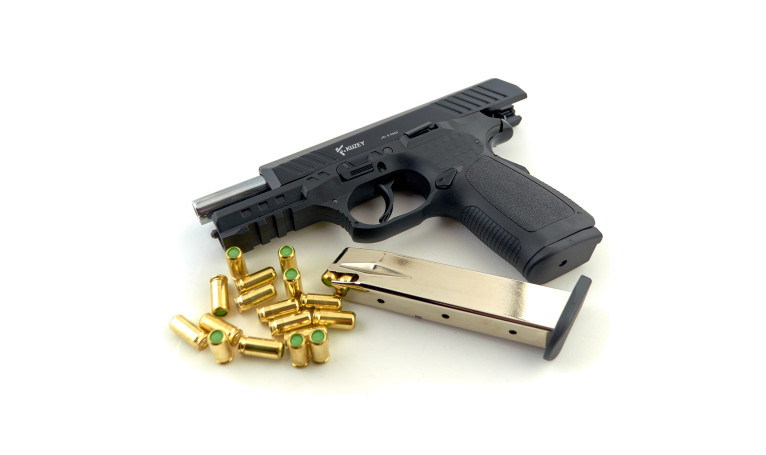 Стартовый пистолет Kuzey A100 Black с дополнительным магазином