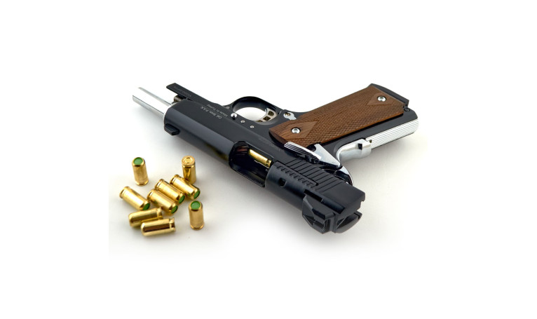 Стартовый пистолет KUZEY 911 SX Black с дополнительным магазином Стартовый пистолет KUZEY 911 SX Black с дополнительным магазином