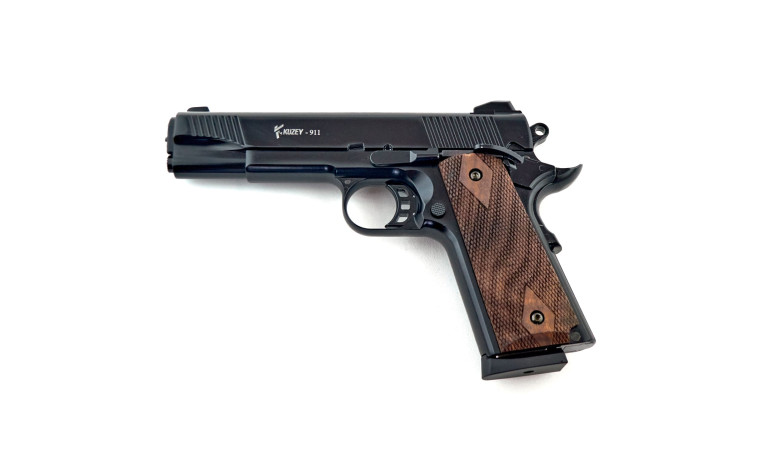 Cтартовый пистолет Kuzey 911 Black с дополнительным магазином