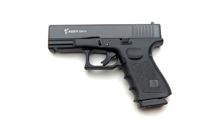 Стартовий пістолет KUZEY GN-19 Black з додатковим магазином