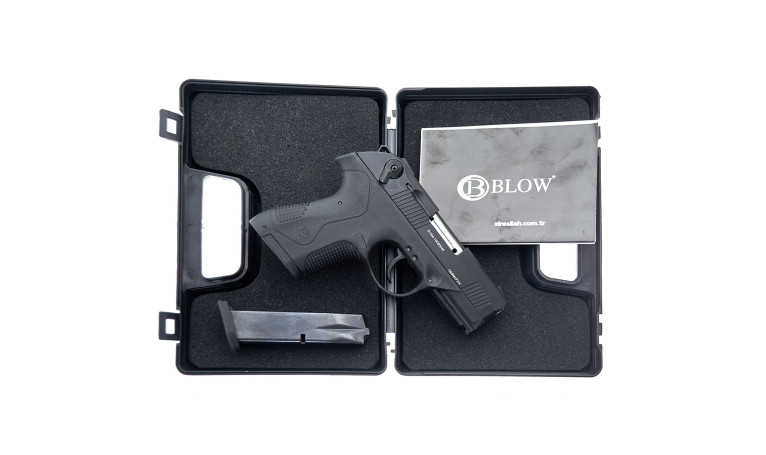 Стартовий пістолет Blow TR 14 з додатковим магазином Стартовий пістолет Blow TR 14 з додатковим магазином